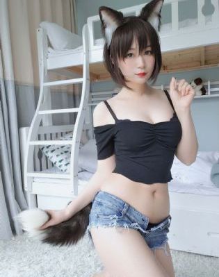 三级网站免费看_有字幕完整版